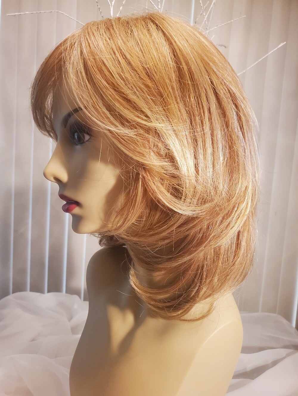 ❤️RAQUEL WELCH "EMBRACE"  AVERAGE RL29/25   GOLDEN RUSSET - Picture 3 of 12